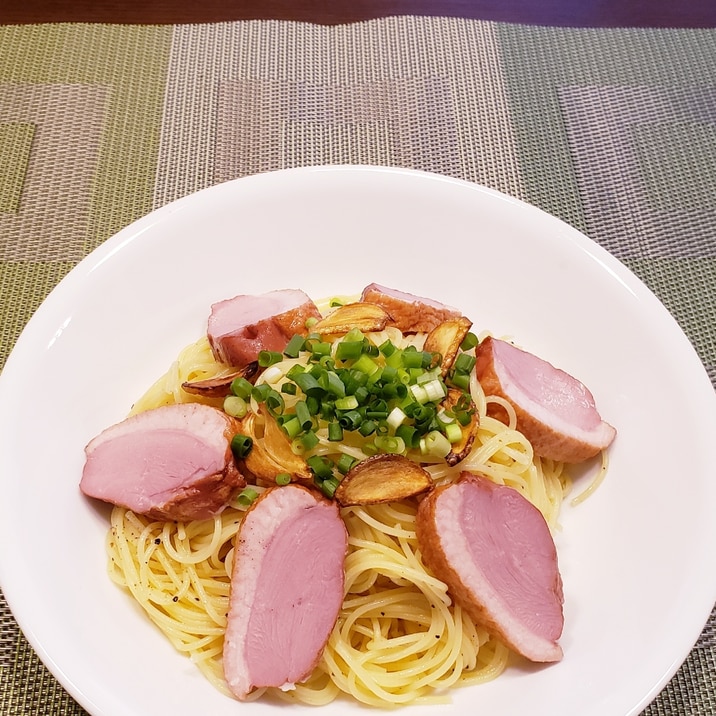 ごちそう!合鴨スモークの冷製パスタ ガーリック風味